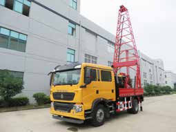 De vrachtwagen zette Multi de Boringsmachine 150m de Burgerlijke Put van het de Bouwwater M150 van de Functietechniek op