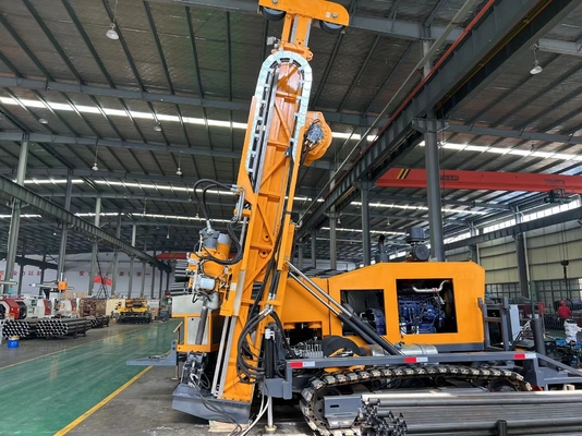 Van de de Oppervlaktekern van de exploratiemijnbouw de Boor van de de Boringsmachine Opgezette Diesel Kruippakje Met motor